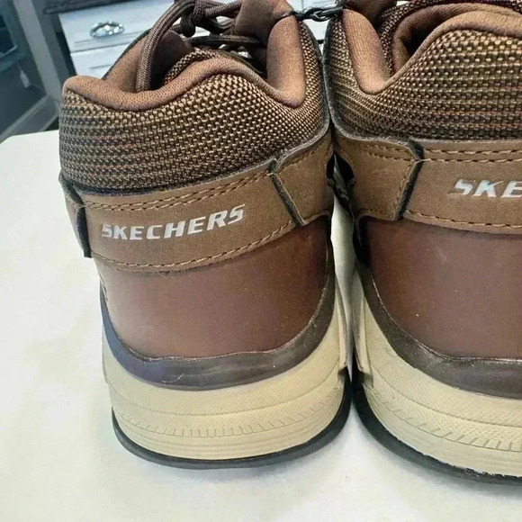 Sketchers work shoes safety toe slip resistant max cushioning size 8W - Picture 6 of 16